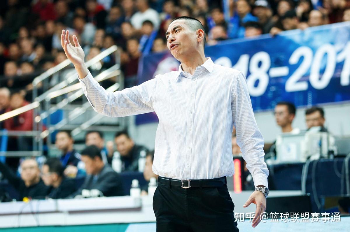 关于尼斯球队换帅，新教练带来一派新气象的信息