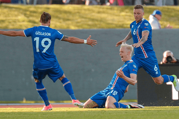 英格兰队在友谊赛中失利，备战下一场比赛的简单介绍