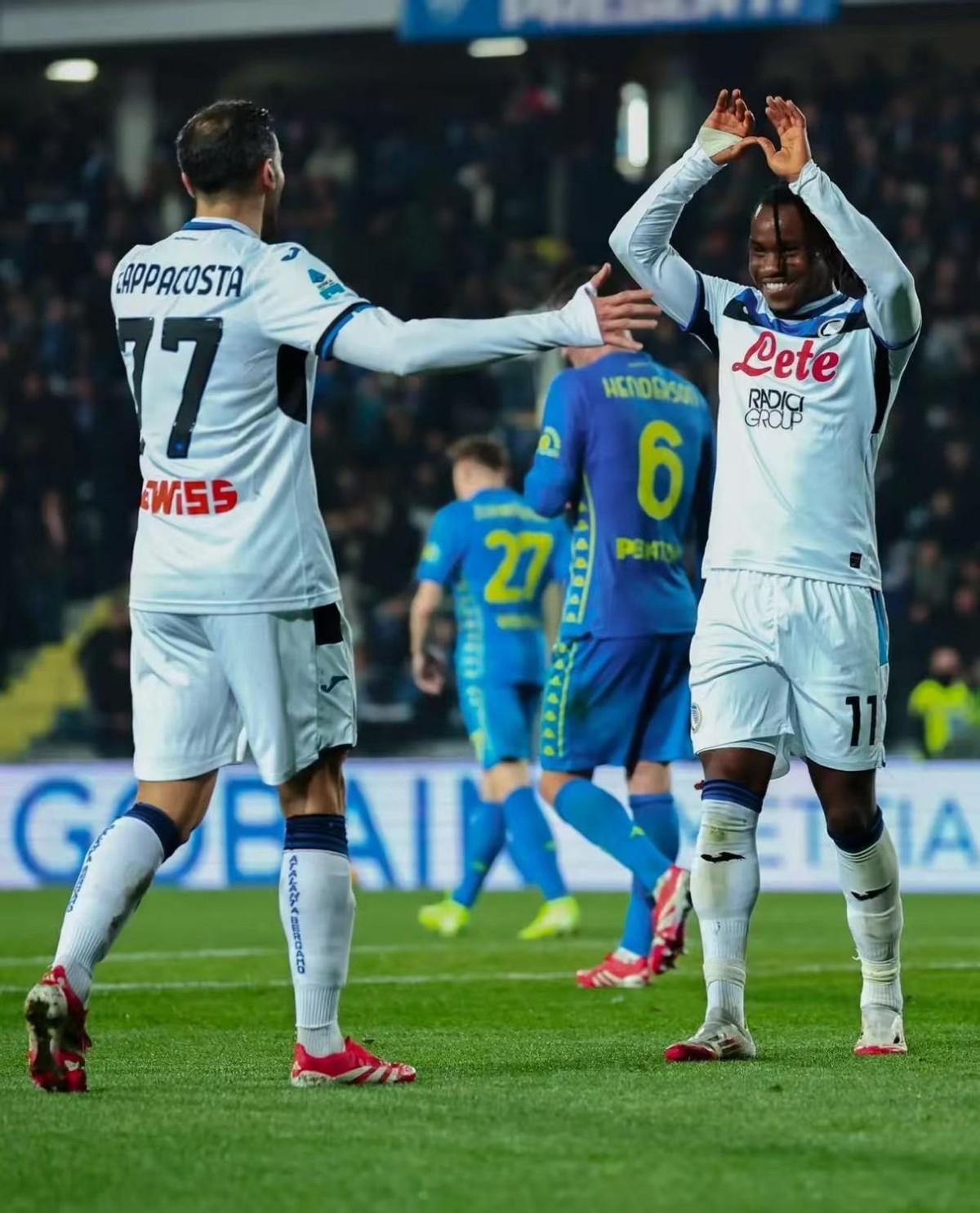 关于那不勒斯遭遇争议红牌，多特蒙德乘势反超比分完成逆转的信息