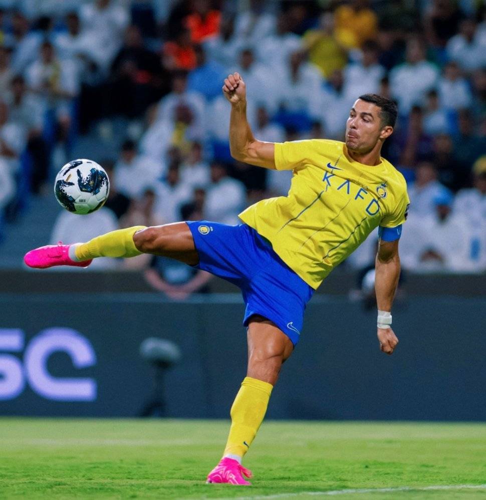  C罗在湖人比赛中比分优势明显，逆转引发热议！